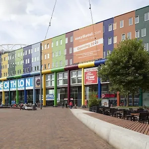 ** Hotel Easyhotel Arena Boulevard Nizozemsko