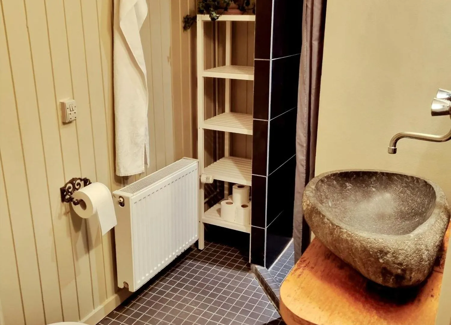 Guest house Guesthouse 'Blue House' In Vintage Villa&Garden Copenhagen Denmark