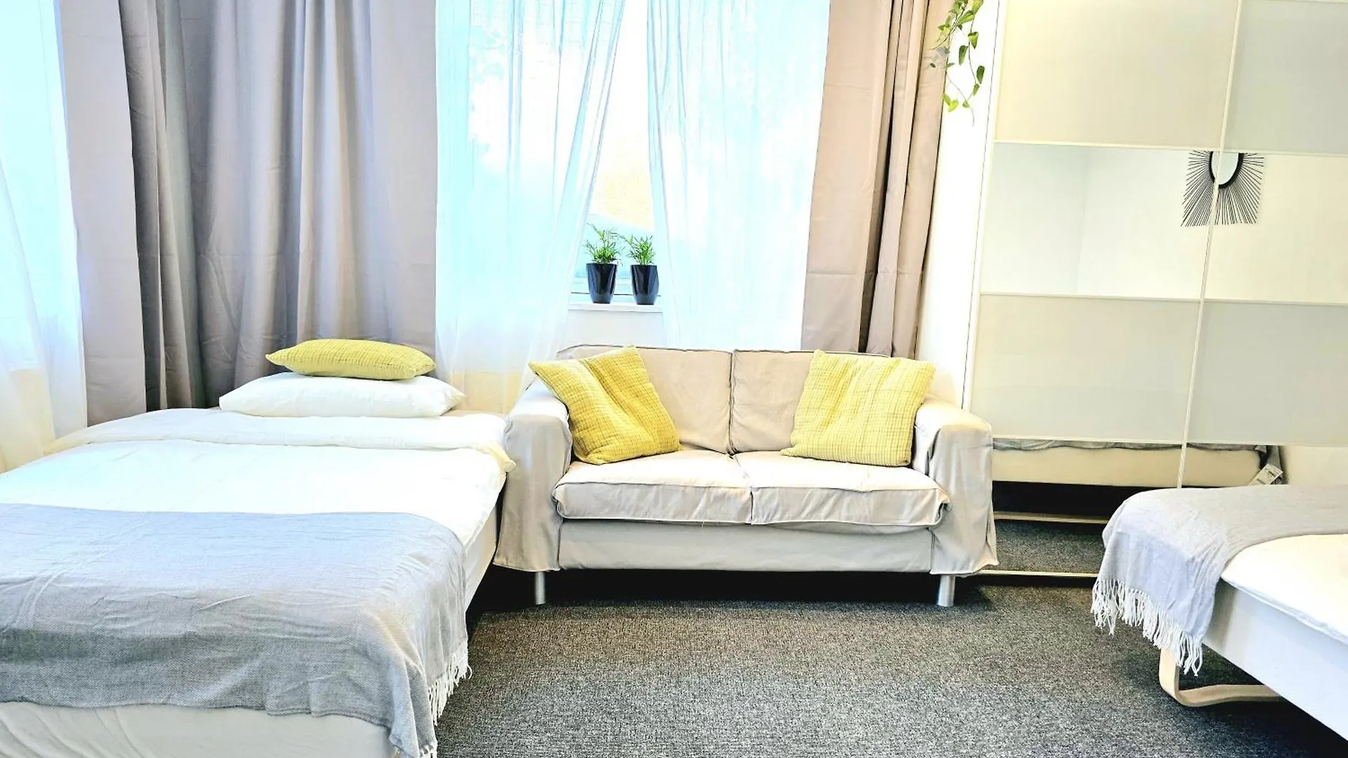 Guesthouse 'Blue House' In Vintage Villa&Garden Copenhagen Guest house